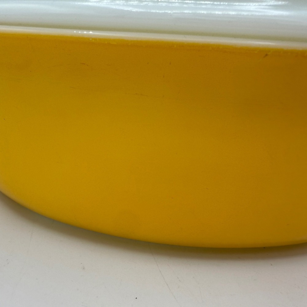 Vintage Pyrex 045 Butterscotch Golden‎ Daisy Casserole Dish 2.5 Qt with Lid - Picture 5 of 8